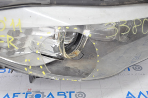 Фара передняя правая в сборе BMW 5 F10 11-13 ксенон, с креплением, разбито стекло, окислена