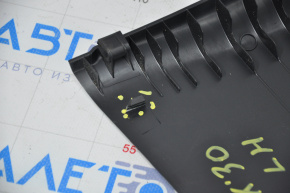 Накладка центральной стойки нижняя левая Infiniti QX30 17- черн, слом креп