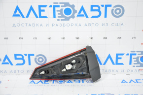 Ліхтар внутрішній кришка багажника лівий Infiniti QX30 17- тріщина у склі