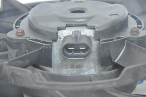 Диффузор кожух радиатора в сборе Ford Fiesta 11-19 1.6 неоригинал