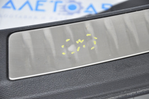 Накладка проема багажника Infiniti QX30 17- хром вставкой, царапины, тычки на хроме