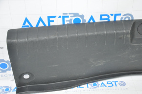 Накладка проема багажника Kia Optima 16- черн, царапины, потерта