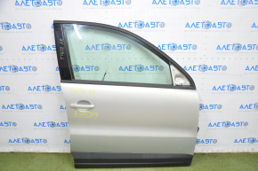 Дверь в сборе передняя правая VW Tiguan 09-17 серебро LR7L тычки
