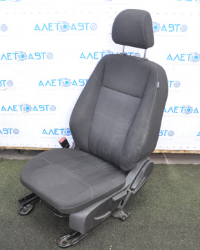 Водійське сидіння Ford Focus mk3 15-18 рест, без airbag, механіч, ганчірка черн, під хімч