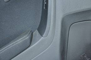 Обшивка двери карточка задняя левая Subaru Forester 14-18 SJ тряпка черн, слом креп, потерта