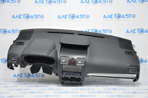 Торпедо передняя панель с AIRBAG Subaru Forester 14-18 SJ черная