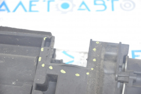 Жалюзі дефлектор радіатора Subaru Outback 15-19 з моторчиком, зламані кріплення, надломи.