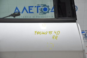 Дверь голая задняя правая Ford Focus mk3 11-18 серебро UX тычки, крашенная