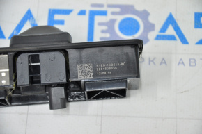 Камера заднього виду Ford Focus mk3 13-18 з підсвічуванням та кнопкою, надлом кріплення