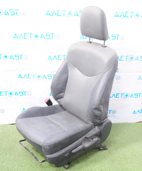 Сидіння водія Toyota Prius V 12-17 без airbag, шкіра темно-сіре