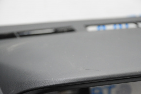 Торпедо передняя панель верхняя часть без AIRBAG Toyota Prius V 12-17 черн царапины