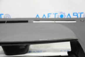 Торпедо передняя панель верхняя часть без AIRBAG Toyota Prius V 12-17 черн, потёрт козырёк