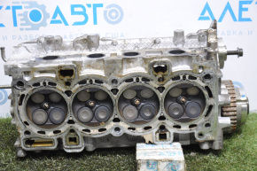Головка блока цилиндров ГБЦ в сборе Ford Fusion mk5 13-14 1.6T с форсунками без шестерни
