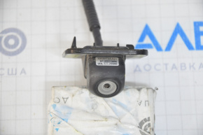 Камера заднього виду Honda Accord 13-15 тип 1, зламана засувка