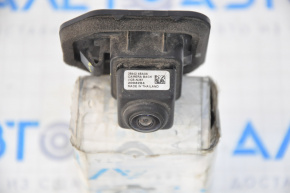 Камера заднего вида Nissan Rogue 14-16 надломана защелка