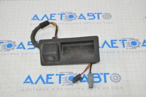 Камера заднього виду з ручкою та кнопкою відкривання багажника VW Passat b8 16-19 USA зламана клямка