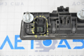Камера заднього виду з ручкою та кнопкою відкриття багажника VW Passat b8 16-19 USA зламані засувки