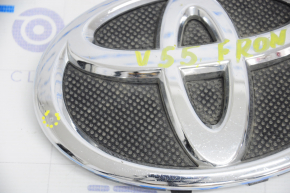 Эмблема решетки радиатора Toyota Camry v55 15-17 usa, тычка на хроме