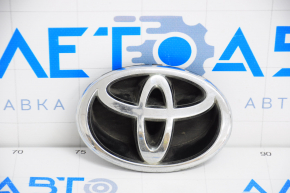 Эмблема решетки радиатора Toyota Corolla e12 02-06 5d