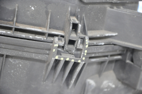Корпус воздушного фильтра Toyota Camry v40 3.5 сломано крепление