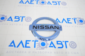 Эмблема значок Nissan двери багажника Nissan Leaf 11-17 царапины, сколы