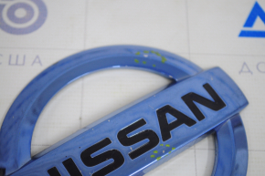 Емблема значок Nissan двері багажника Nissan Leaf 11-17 сколи