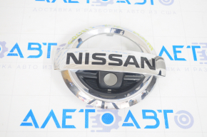 Эмблема решетки радиатора Nissan Murano z52 15- под камеру