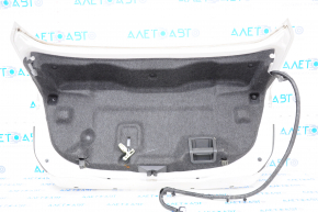 Крышка багажника в сборе Ford Fusion mk5 13-16 с камерой, белый UG, дефект эмблемы