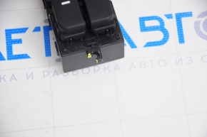 Управление стеклоподъемником передним левым Kia Optima 11-15 слом креп