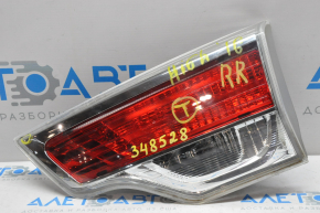 Ліхтар внутрішній кришка багажника правий Toyota Highlander 14-16, тріщина