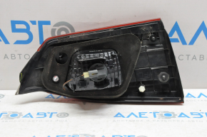 Ліхтар внутрішній кришка багажника правий Subaru Impreza 4d 17- GK, зламаний пластик