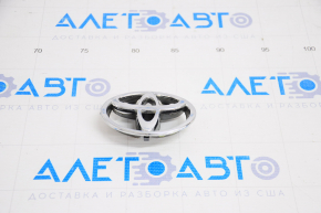 Емблема решітки радіатора Toyota Camry v30 2.4
