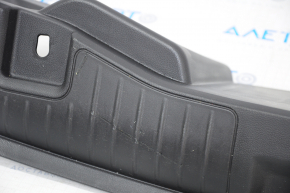 Накладка проема багажника Ford Escape MK4 20- черная, царапина
