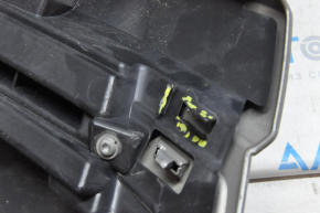 Решетка радиатора grill с каркасом и хромом в сборе Ford Explorer 11-15 дорест,с эмблем,потерт, сломано крепление