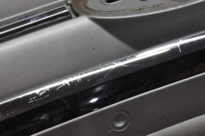 Решітка радіатора grill Ford Escape MK3 17-19 рест сіра з хромом, без емблеми, подряпини