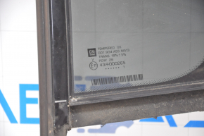 Уплотнитель стекла задний левый со стеклом треугольником Chevrolet Equinox 10-17