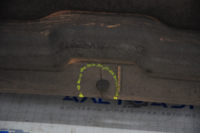 Изоляция капота Nissan Altima 19- трещина в креплении