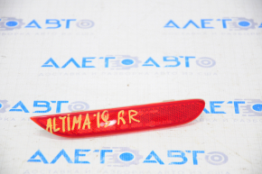 Отражатель задний правый Nissan Altima 19-