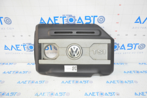 Накладка двигателя VW Tiguan 09-17 царапины на эмблеме