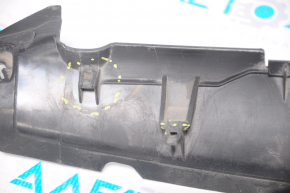 Дефлектор радиатора верхний левый VW Passat b8 16-19 USA сломано 2 крепление
