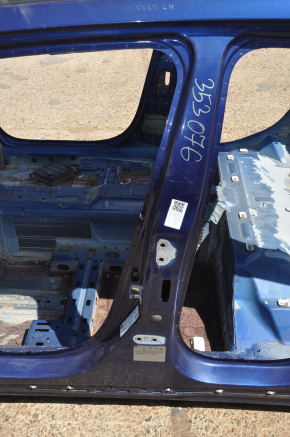 Стойка кузова центральная левая Chevrolet Volt 11-15 синяя на кузове, тычки