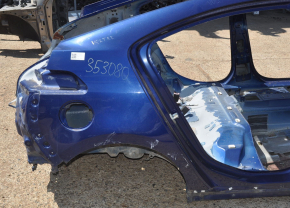 Четверть крыло задняя правая Chevrolet Volt 11-15 синяя на кузове, тычки