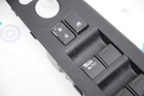 Управление стеклоподъемником передним левым Honda Accord 13-17 1 кнопка auto с накладкой, потерты кнопки