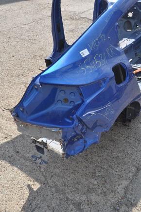 Четверть крыло задняя правая Chevrolet Volt 16- синяя на кузове, примята, тычки