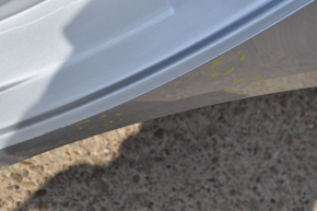 Четверть крыло задняя левая VW Jetta 11-18 USA серебро на кузове, примята, тычки
