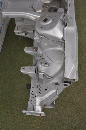 Чверть передня ліва Ford Fusion mk5 13-20 срібло з центр стійкою, тички