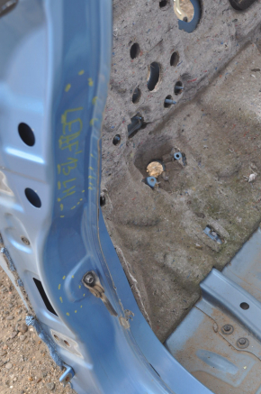 Четверть передняя левая Nissan Leaf 13-17 голубая на кузове, погнут лонжерон, тычки