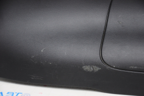 Обшивка двери багажника Jeep Cherokee KL 14-18 черная, затерта, царапины
