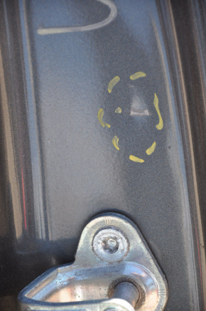 Четверть крыло задняя левая Chevrolet Volt 11-15 графит на кузове, вмятина, тычки