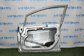Дверь голая передняя правая Ford Fiesta 11-19 серебро UX